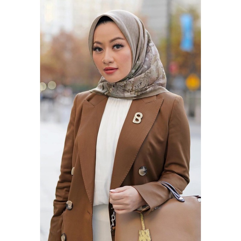 Buttonscarves New York Reborn - Soho