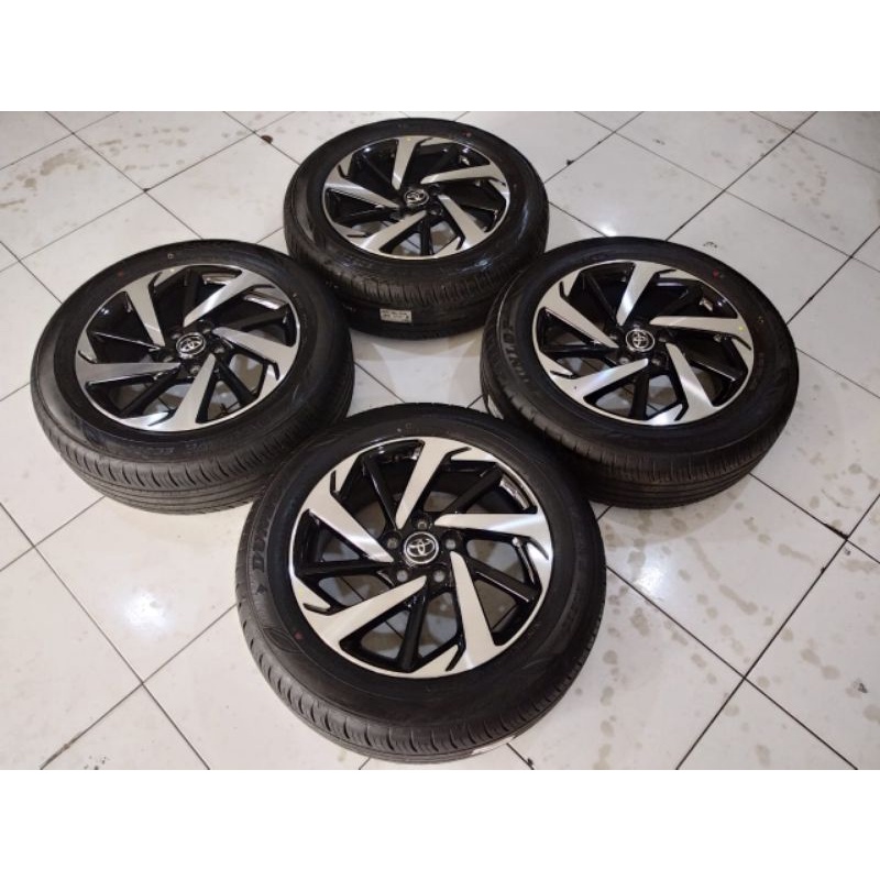 velg mobil second ring 17 copotan new rush plus ban kondisi 80%