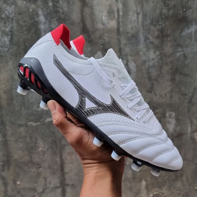 Sepatu Bola Mizuno Morelia Neo3 Beta White Black-sepatu bola-sepatu bola mizuno-soccer