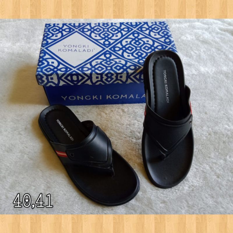 sandal yongki komaladi / sandal yongki pria