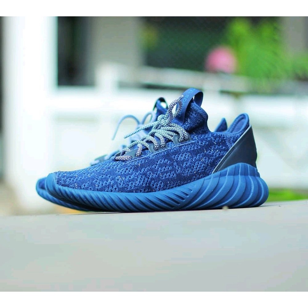 sepatu sneakers original adidas tubular doom Limited