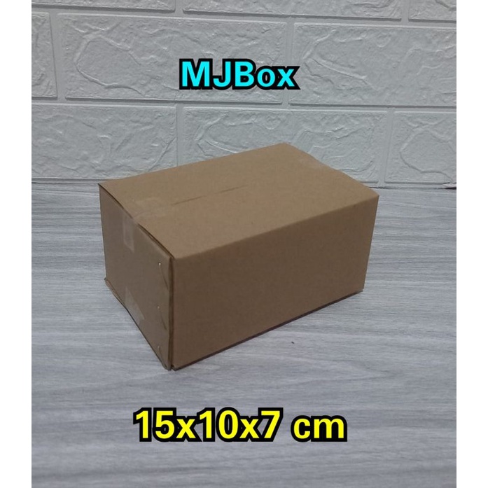 

Kardus / Karton / Box Uk. 15x10x7cm.....ST