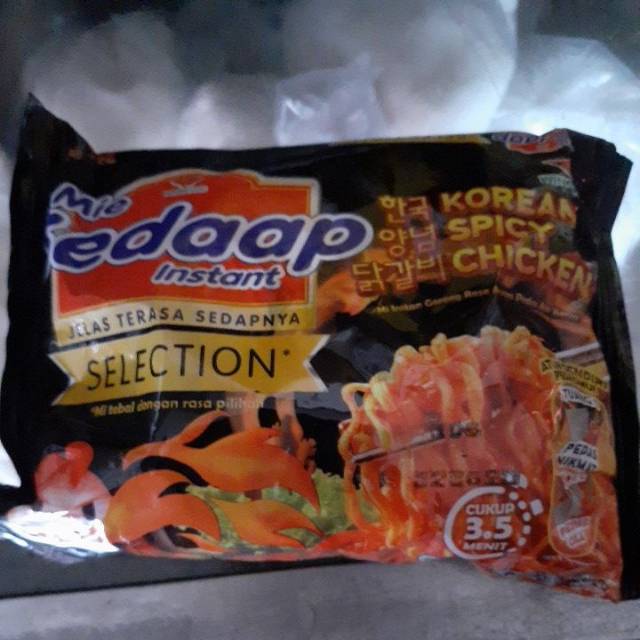 

Mie Sedaap Korean Spicy Chicken Goreng
