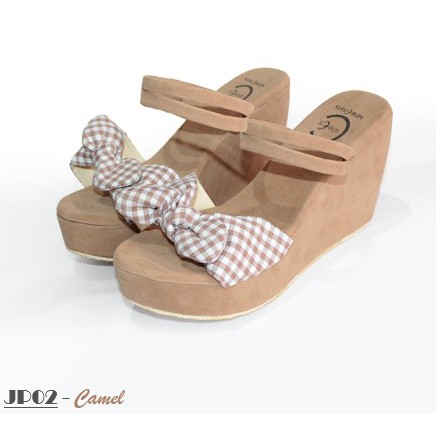 Sandal wedges wanita