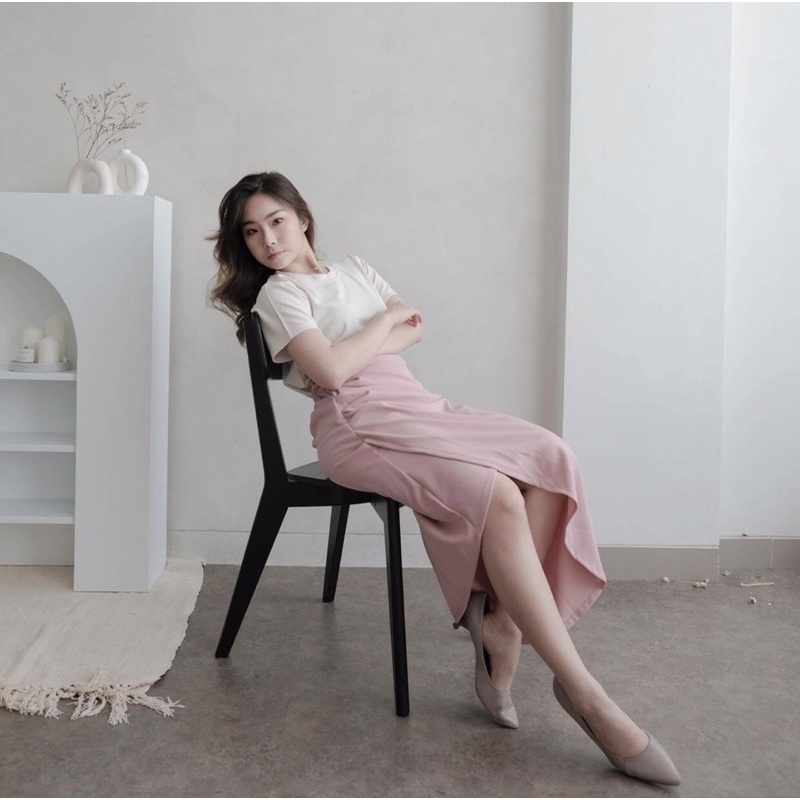 VIONA ASYMMETRIC SKIRT KOREA - ROK CASUAL