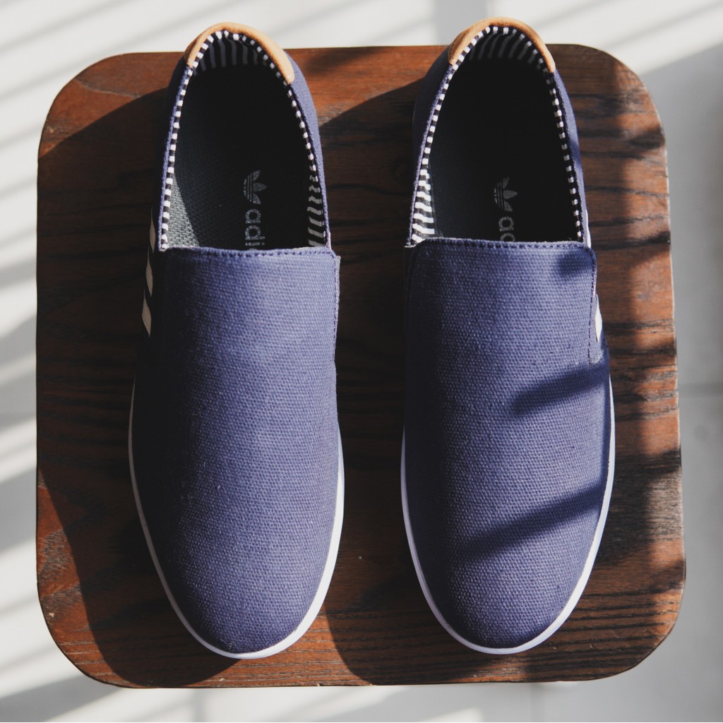 sepatu pria casual slop adidas D E P navy sepatu slip on canvas murah