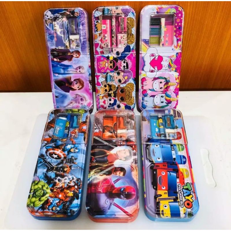 

tempa pensil karakter/ 1 tempat pensil+pensil, rautan, penggaris, hapusan