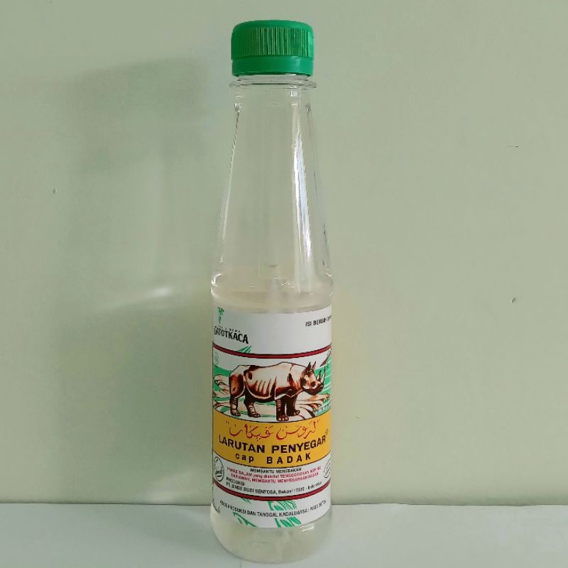 

Larutan Penyegar Cap Badak 200ml