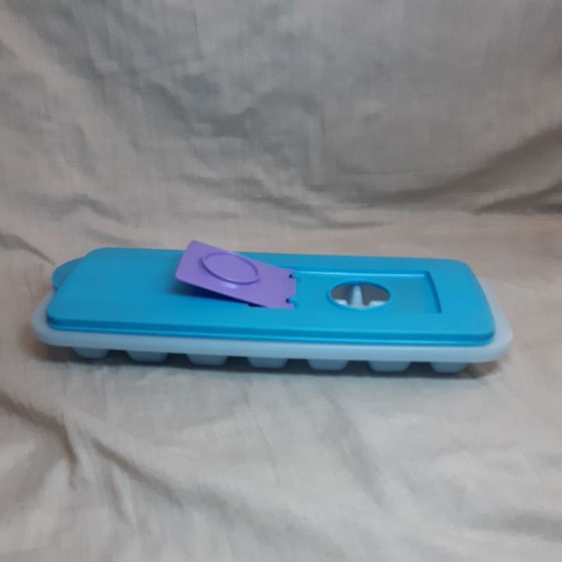 Tupperware - Indonesia - Ice Tray