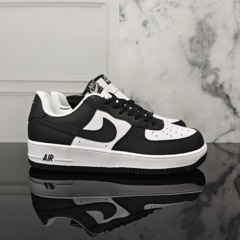 Nike Air Force 1 Low Panda / Black White