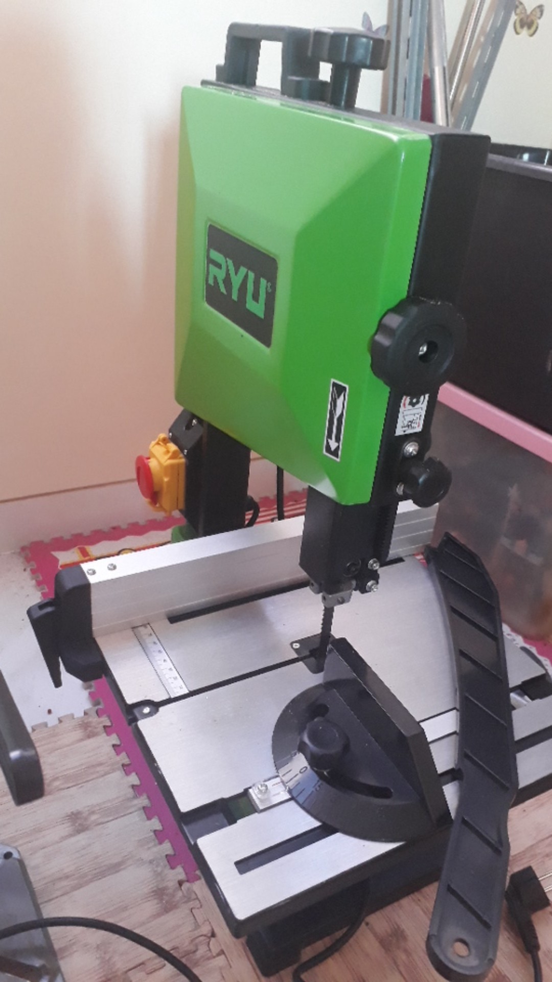 Ryu Rbs 8 Mesin Band Saw 8 Inch - Gergaji Kayu Bandsaw Ukir Besar Triplek