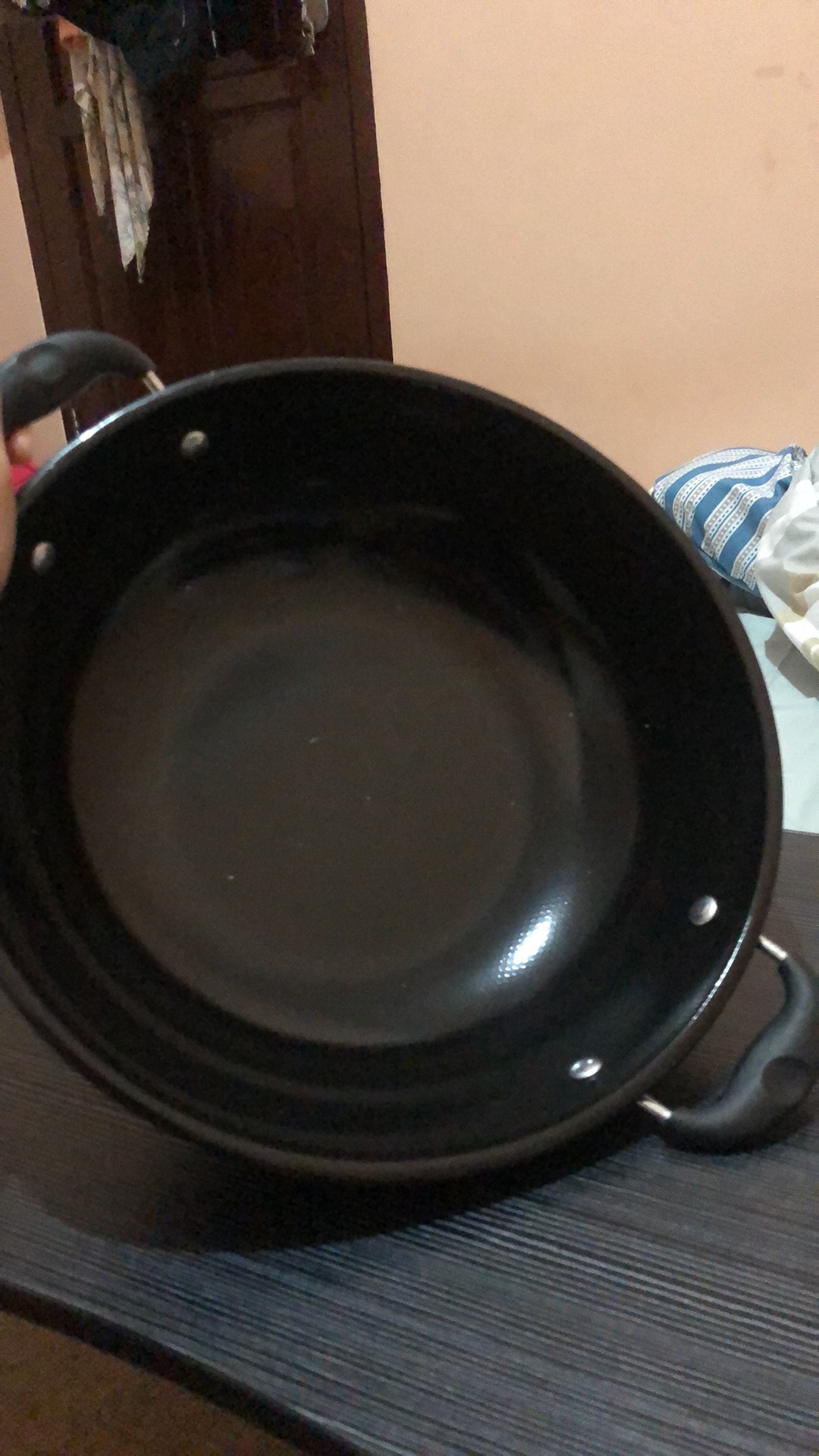 Wajan / Kuali Enamel Hitam Anti Lengket