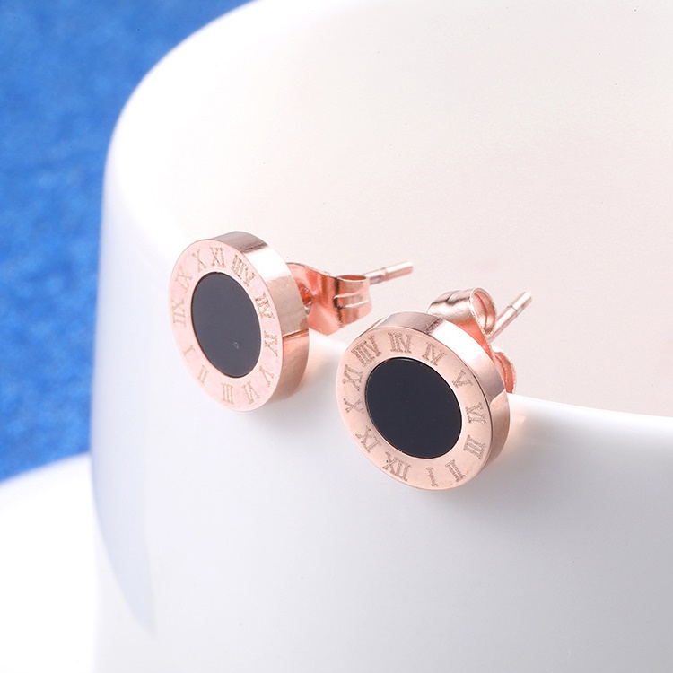 Anting TusukTitanium Bulat Hitam Romawi Polos Rose Gold - BE350