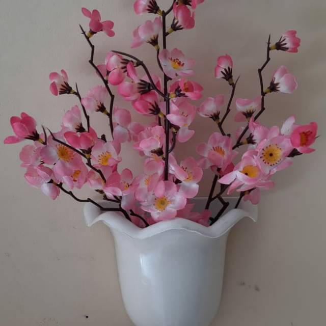 Bunga sakura plastik dinding +pot
