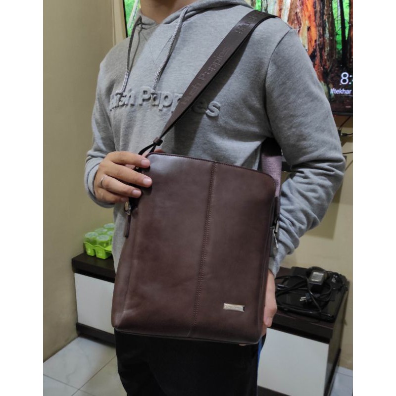 READY, SLING BAG PRIA ORI HUSH PUPPIES, SALEE