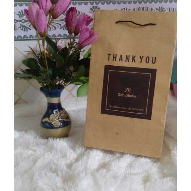 

Paper bag custom ukuran 15x8x20.. custom desain