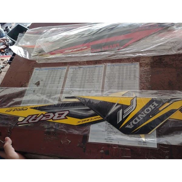 Striping lis/Stiker Body/Stiker Motor Honda Beat Fi 2013 Hitam Kuning
