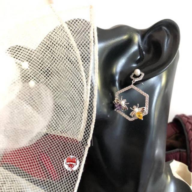 Anting Silver925 Queen Bee Nest dengan premium zircon