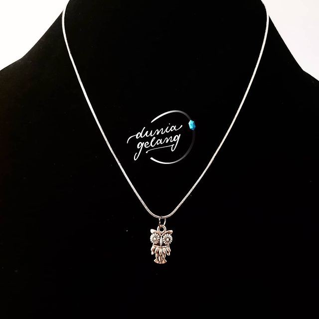 KALUNG TITANIUM BURUNG HANTU LIONTIN LOVE SILVER ANTI KARAT TIDAK LUNTUR TAHAN AIR WANITA PRIA / DUNIAGELANG.ID