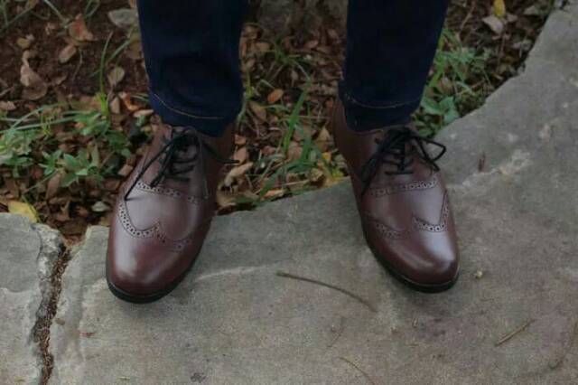 Sepatu wingtip klasik sepatu vintage sepatu pantofel pria Model Luiz