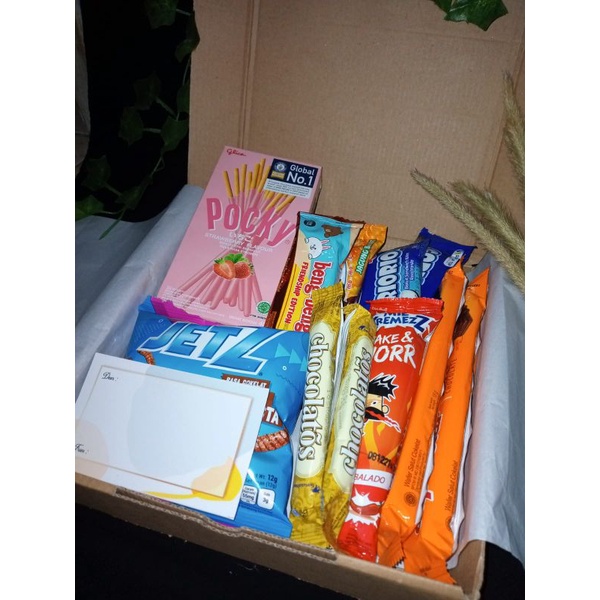 

HADIAH ULANG TAHUN SET HAMPERS BIRTHDAY GIFT BOX SNACK