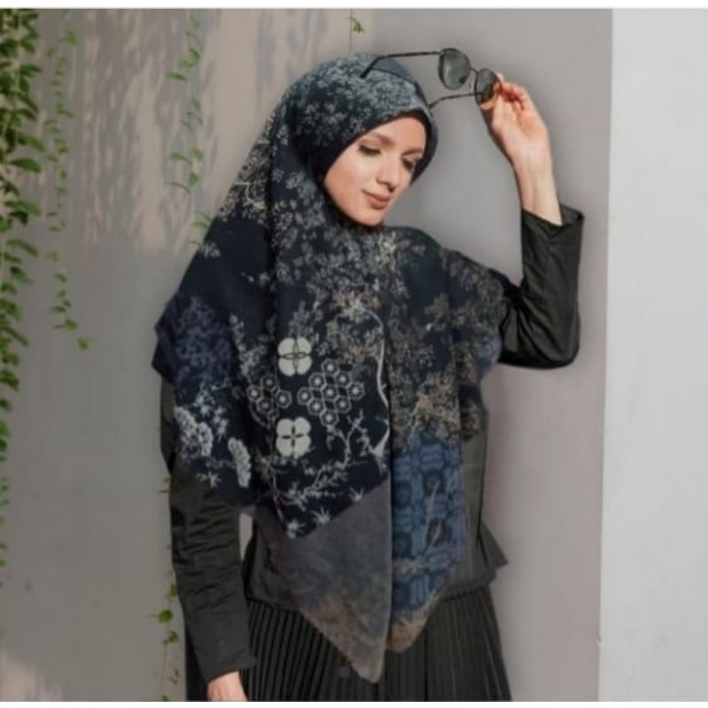 sale hijab segiempat motif Syar'i series Chen Hitam Jumbo 130x130  jilbab voal kerudung