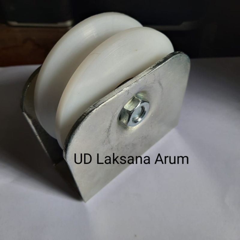 Roda nilon ukuran 10cm / Rel Bulat (U)