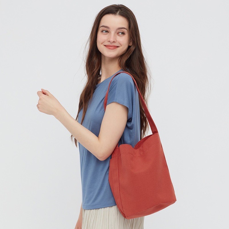 Tas tote bucket kanvas uniqlo sale