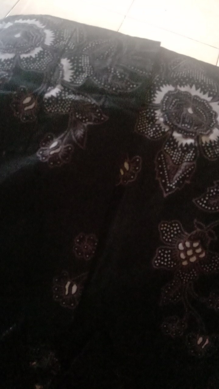 Atasan Batik Couple Terbaru Motif Tiganegri