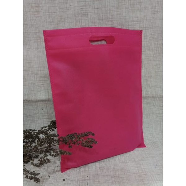 

Tas Oval 30 x 40 cm. Harga untuk 20 pcs