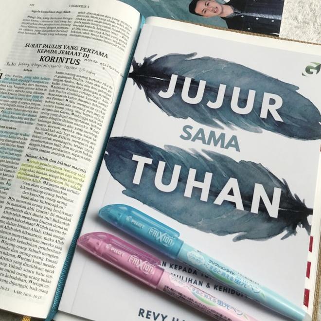 5.5 SALE/F⚡ASH SALE/【F⚡ASH SALE✅】/Terbaik/(Terbaik) Buku Jujur Sama Tuhan - Buku Revy Halim (Buku Ro
