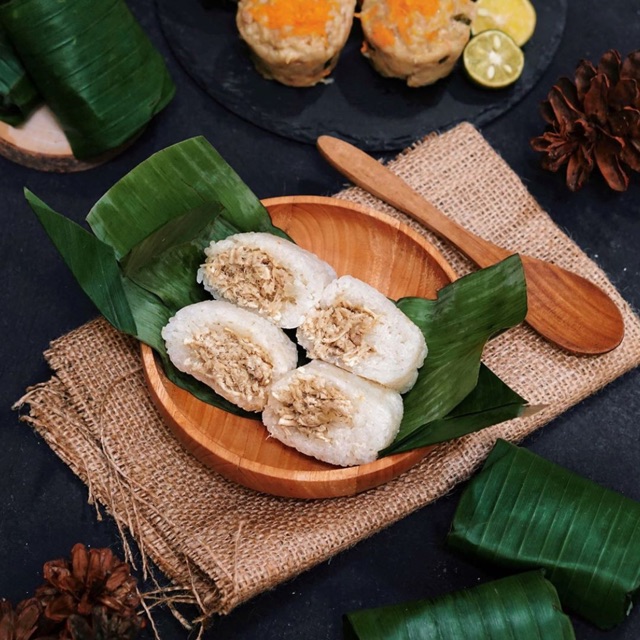 

Lemper Ayam Jumbo ( Siap Santap ) * KHUSUS GRAB/GOSEND