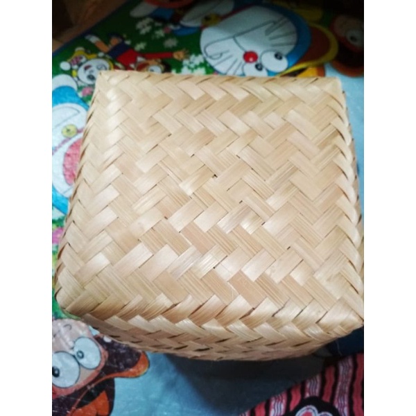 besek bambu 18x18