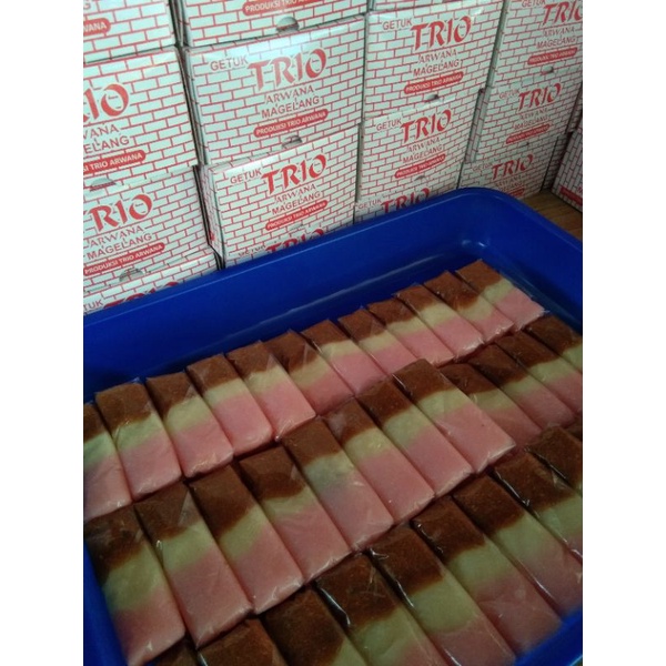 Gethuk Trio/Getuk Trio/Gethuk 3 (tiga) Warna Jajanan/Oleh-Oleh Khas Magelang