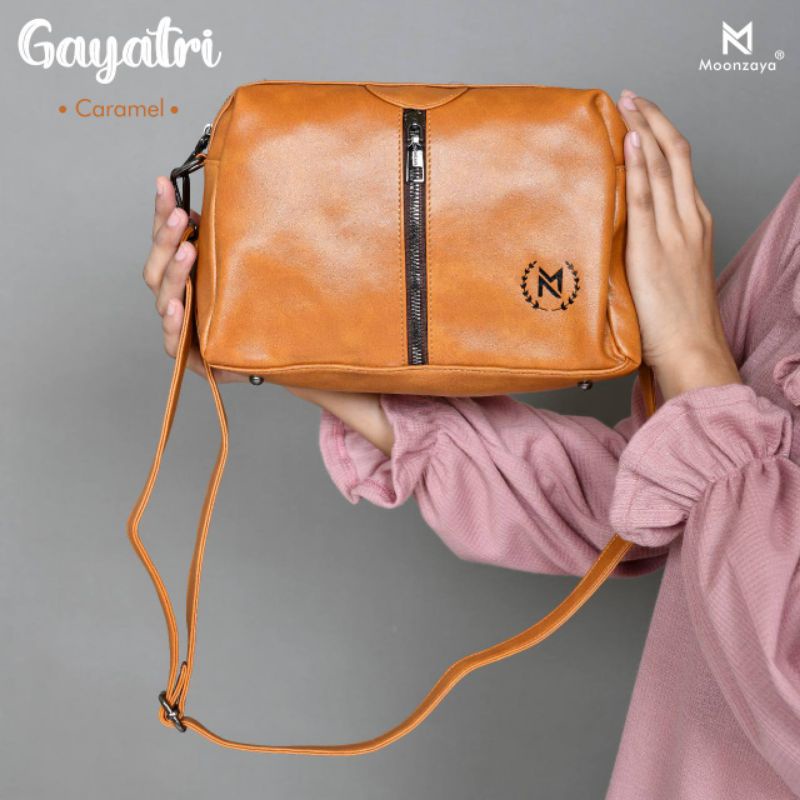 SLING BAG WANITA GAYATRI ORI BY MOONZAYA