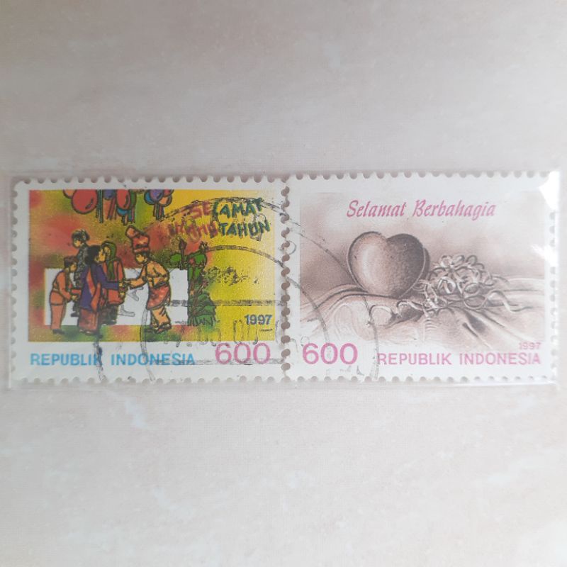 

Perangko Indonesia Selamat Ulang Tahun dan Selamat Berbahagia Tahun 1997 set lengkap - 2pcs