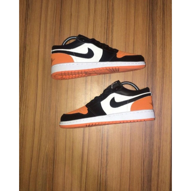 NIKE AIR JORDAN 1 LOW ORANGE SECOND