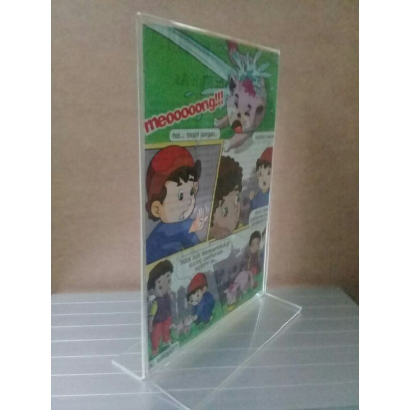 

acrylic tent holder/ akrilik tent card tepat brosur dan no meja