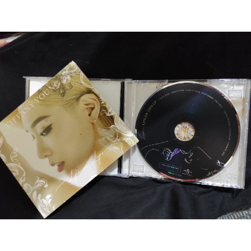 ALBUM TIFFANY YOUNG SNSD - LIPS ON LIPS (booked)