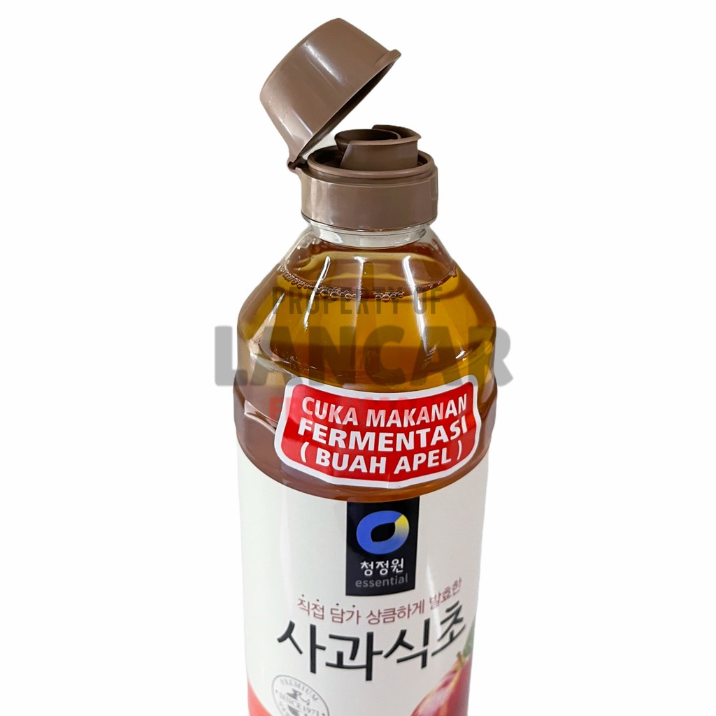 DAESANG APPLE VINEGAR 900ML / ESSENTIAL CUKA APEL 900ML