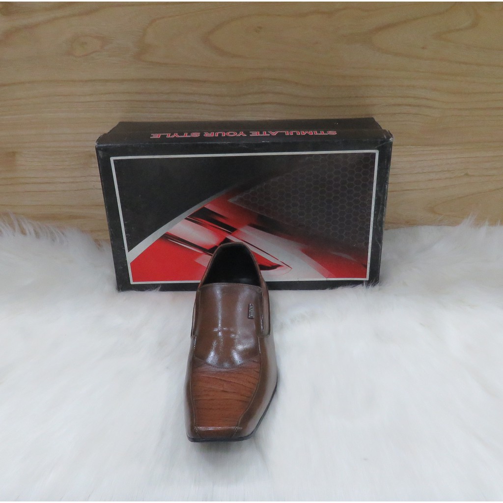 SEPATU PANTOFEL MEREK BALLY  ART 2328 PRICE RP 474.900 BRAND ORIGINAL