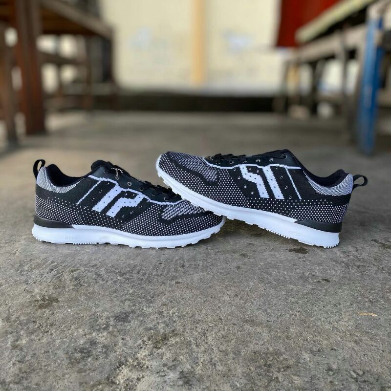 Piero Jogger Knit Black White