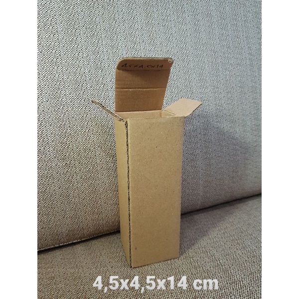 

Kardus Box uk. 4,5x4,5x14 cm Kotak Karton Die Cut