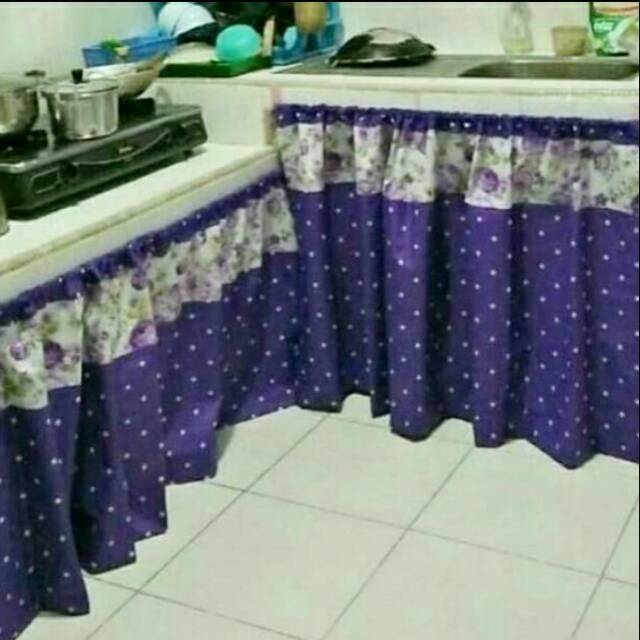 Gorden kolong meja dapur model poni atas