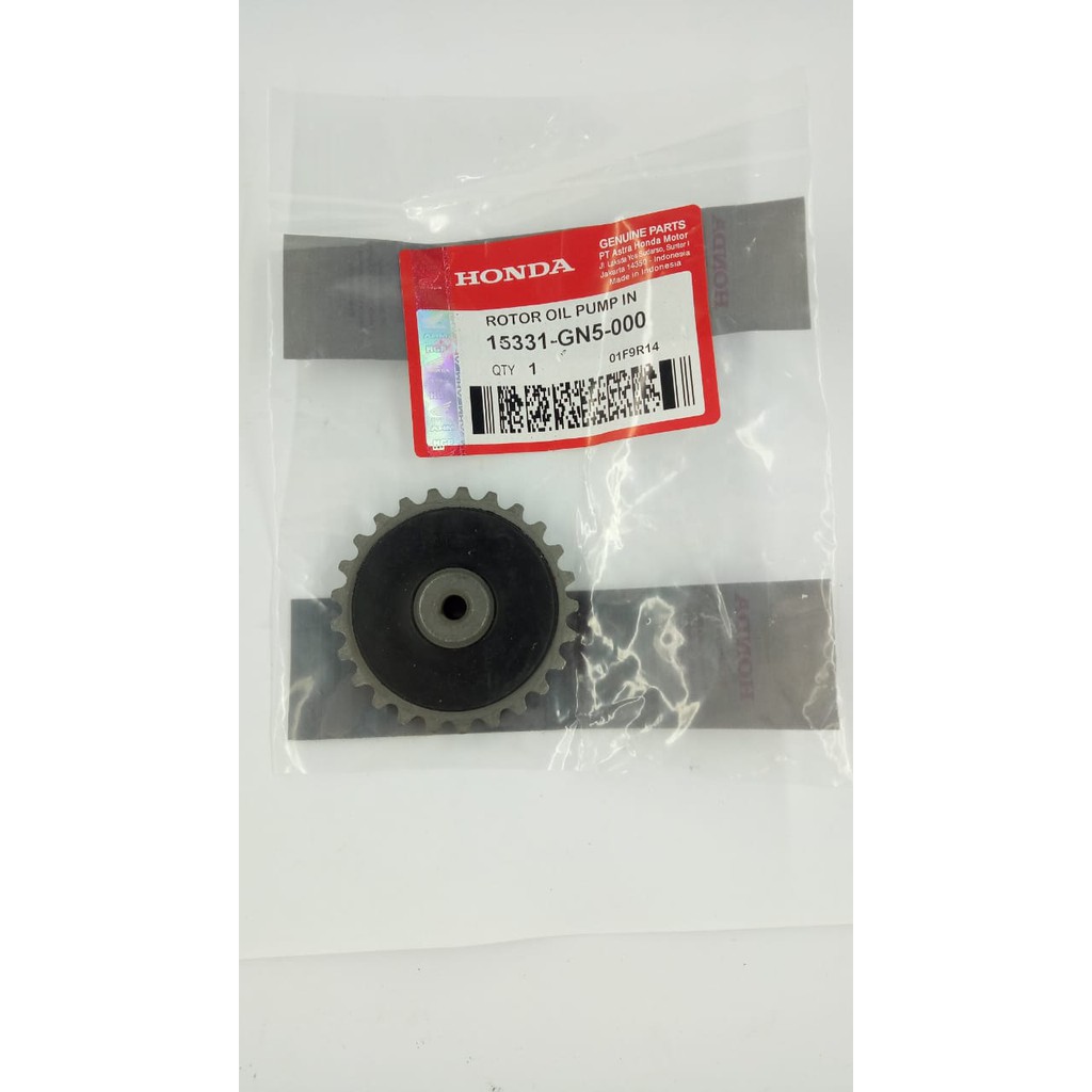 Gigi pompa oli grand