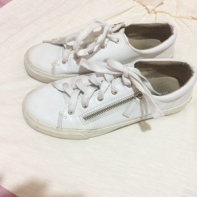 Stradivarius white shoes