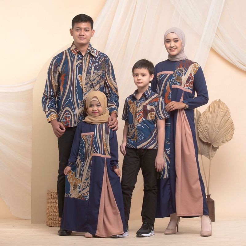 SARIMBIT BATIK KELUARGA