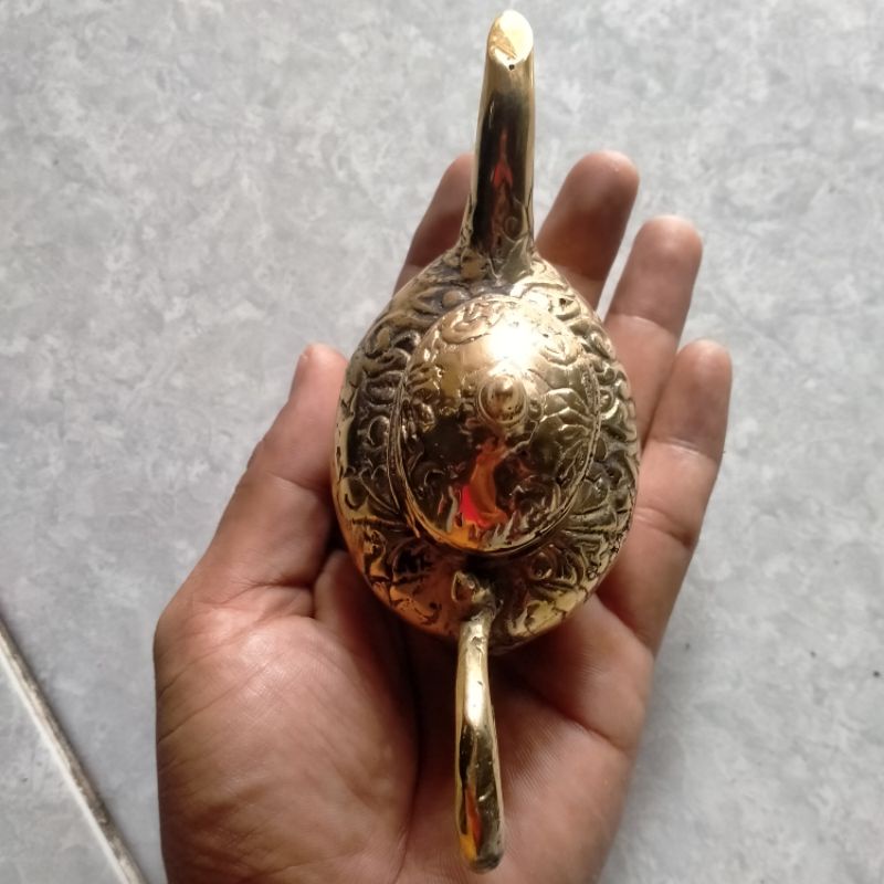 Teko aladin kuningan antik