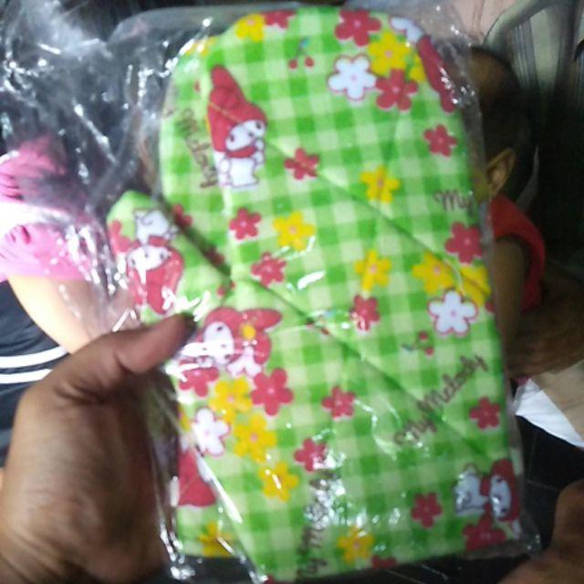 Sepasang Sarung Tangan Oven Microwave Anti Panas (sepasang)