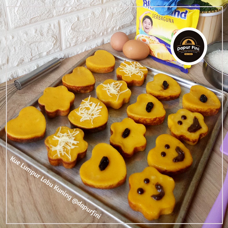 

Kue Lumpur Labu Kuning Santan [Home Made by Order]